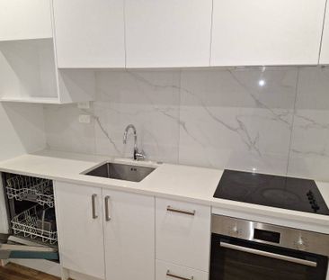 Great 1 Bedroom Apartment - Photo 6