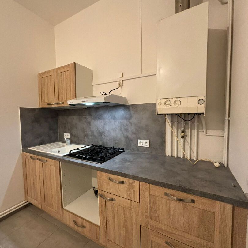 Location Appartement 2 pièces 42m² - Photo 1