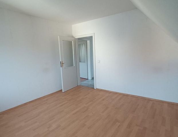 Schöne DG- Wohnung in Oberhausen Alstaden - Photo 1