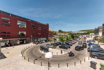 2 Bedroom Apartment with a view, Alto de Algés, Oeiras