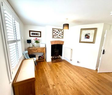 5 bedroom detached house to rent - Photo 2
