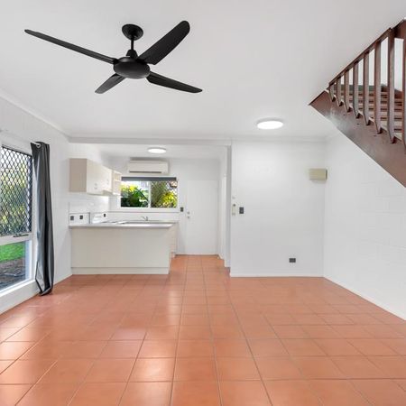 Modern Townhouse to call Home! - Photo 4