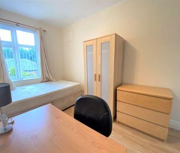 3 bedroom flat to rent - Photo 1