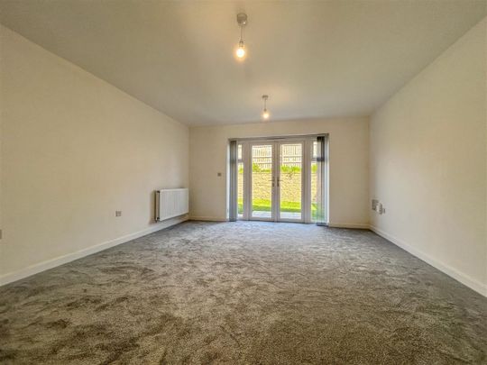 2 Bedroom House - Semi-Detached - Photo 1