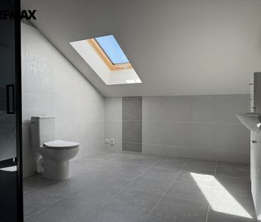 Pronájem pokoje 157 m² - Fotografie 2