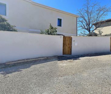 Maison à louer de type 6 pièces avec jardin et piscine à Marseille ... - Photo 1
