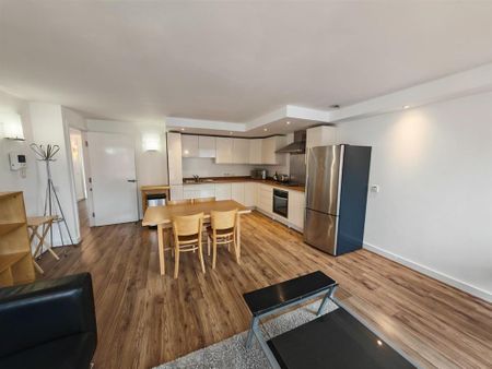 2 bedroom apartment to rent - Photo 3
