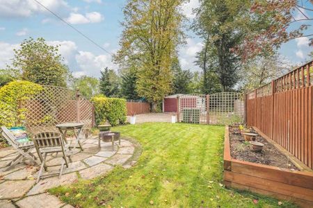 2 bedroom maisonette to rent - Photo 4