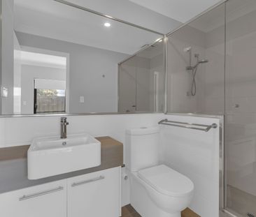 Apartment Living Close to the Beach! - Photo 1