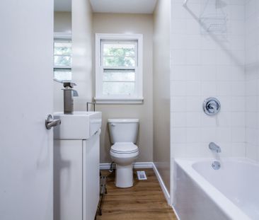 For Lease - 3 Whiteoak Drive, St. Catharines, Ontario - Photo 5