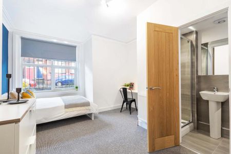 6 bedroom house to rent - Photo 2