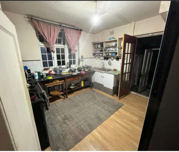 5 bedroom detached house to rent - Photo 2