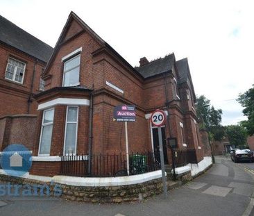 1 bedroom in a house share to rent - Photo 3