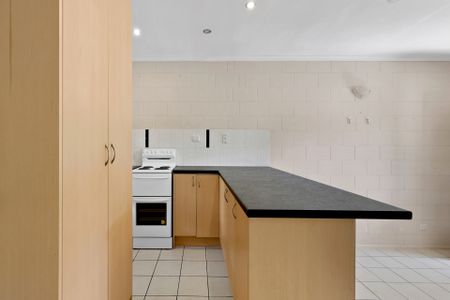 Perfect, quiet location, Close to all amenities - Photo 5