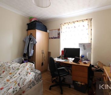 5 bedroom terraced house to rent - Photo 4