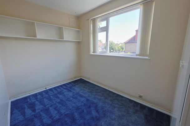 2 bed flat to rent in Murray House Sylvan Avenue, London, NW7 - Photo 1