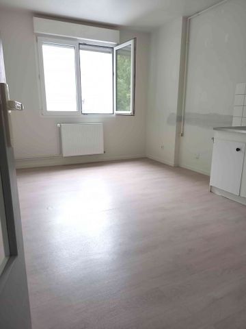 Location : Appartement 5 pièces 123 m2 – MONTBELIARD - Photo 2