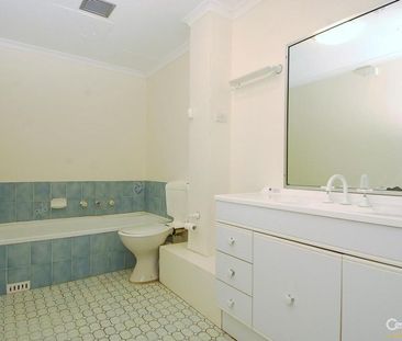 6 Month Lease &vert; Close to Parramatta CBD - Photo 4