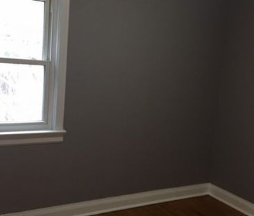 38 Adelaide, Upper Barrie | $2000 per month | Utilities Included - Photo 3