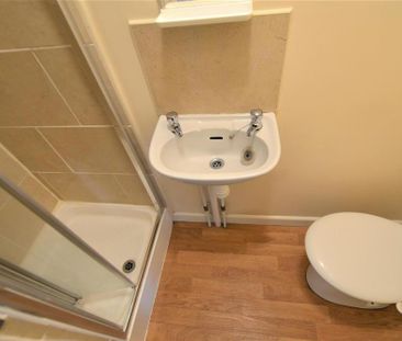 1 bedroom flat to rent - Photo 6