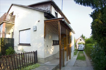 Kiadó felújított ház - Budapest XVII. kerület - Photo 2