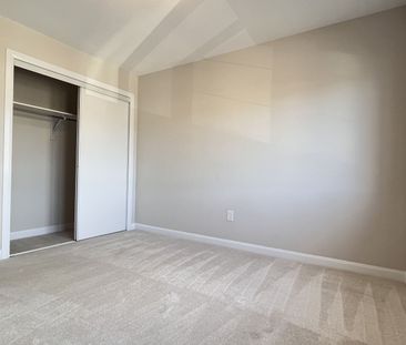 For Lease - 580 LILITH Street, Barrhaven, Ontario - Photo 3