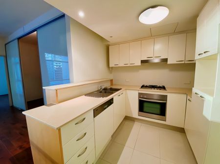 3 bed 2 bath - Photo 2