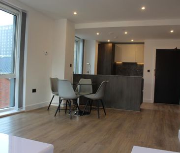 1 bedroom flat to rent - Photo 2