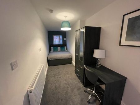 Silverdale Road, Bolton - Photo 5