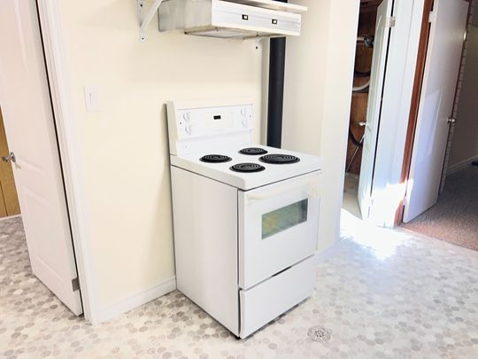 For Lease - 2 Thorncroft Crescent, Ajax, Ontario - Photo 1