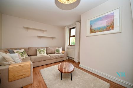 3 Station Terrace, Helens Bay, Bangor, BT19 1TQ - Photo 2