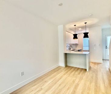 BRAND NEW - 2 Bdrm, 2 bath Townhome - Sea & Sky (476) - Photo 1