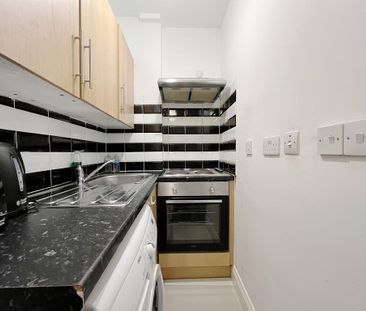 Studio to rent - Photo 4