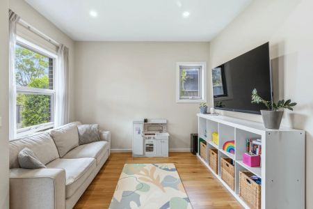 THIS PROPERTY FEATURES: - Photo 3