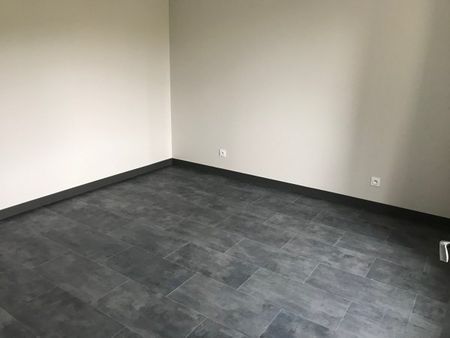 Location Appartement 3 pièces 59m² DUNIERES 43220 - Photo 5