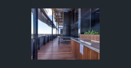 CONVENIENT LIVING AT SWANSTON SQUARE - Photo 5