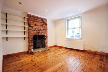 2 bedroom terraced house to rent - Photo 4