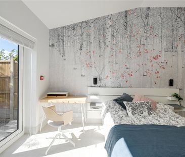 Southmead Road, Filton - Photo 1