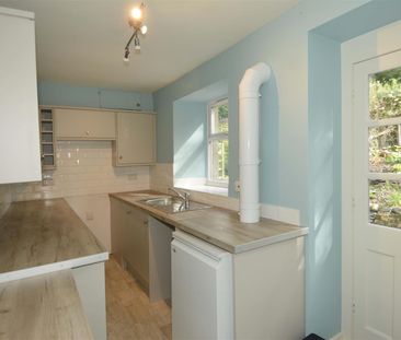 3 Bed Cottage - Photo 4