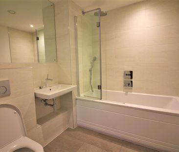 Apartment For Rent Sovereign Point, Bath - Photo 5