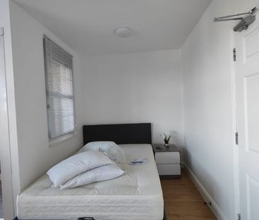 Studio Flat, Mount Pleasant Lane, E5 - Photo 6