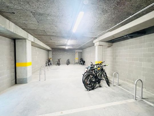 Appartement te huur - Photo 1