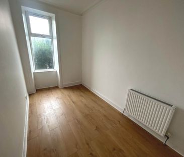 Price £450 pcm - Available Now - Unfurnished - Photo 1
