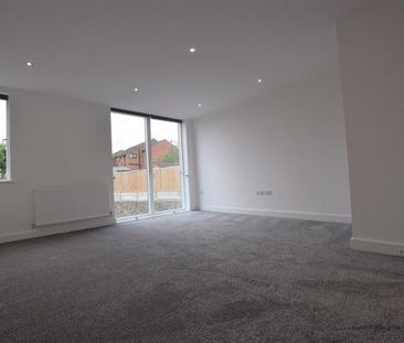 3 Bedroom Mews To Let - Photo 1