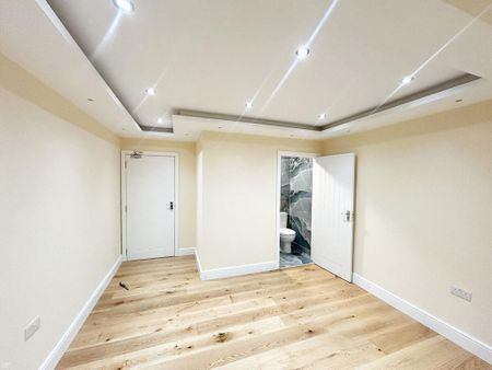 1 bedroom in a house share to rent - Photo 5