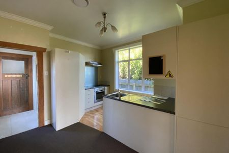 113 Newcastle Street, Windsor - Photo 3