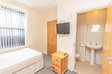 Studio to rent - Photo 5