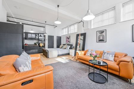 Studio to rent - Photo 3