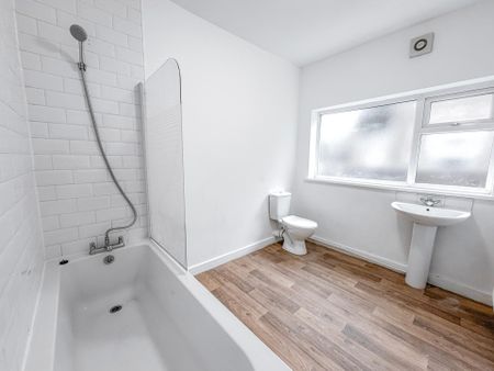 Dover Street - Photo 4