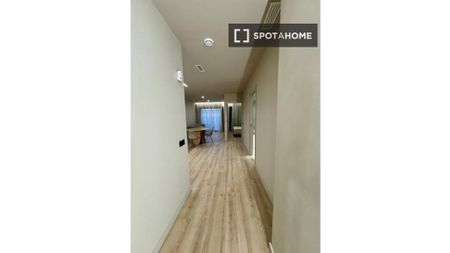 1 room luxury Apartment for rent in Santa Coloma de Gramenet, Catalonia - Photo 5